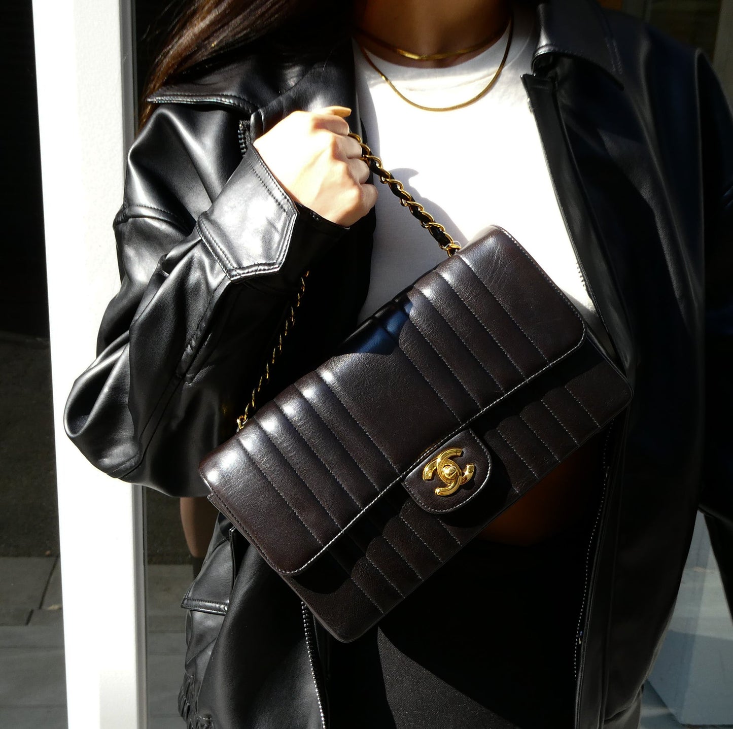 Luxury Chanel 1991-1994 Black Lambskin Medium Vertical Stitch Classic Single Flap Bag