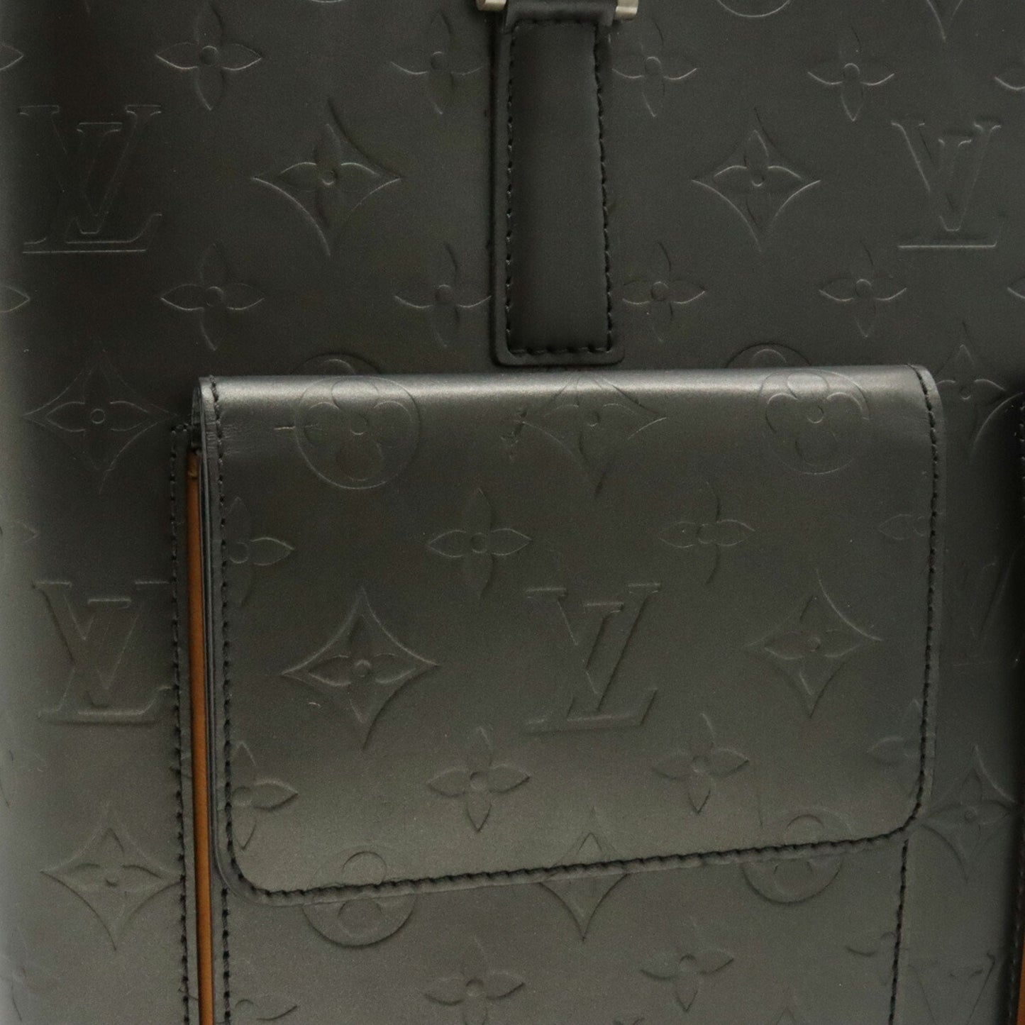 Louis Vuitton Wildwood  Leather Shoulder Bag ()