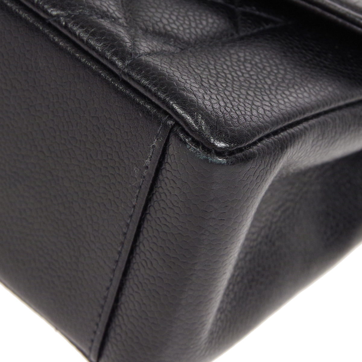 Luxury Chanel 1994-1996 Diana Flap Medium Black Caviar