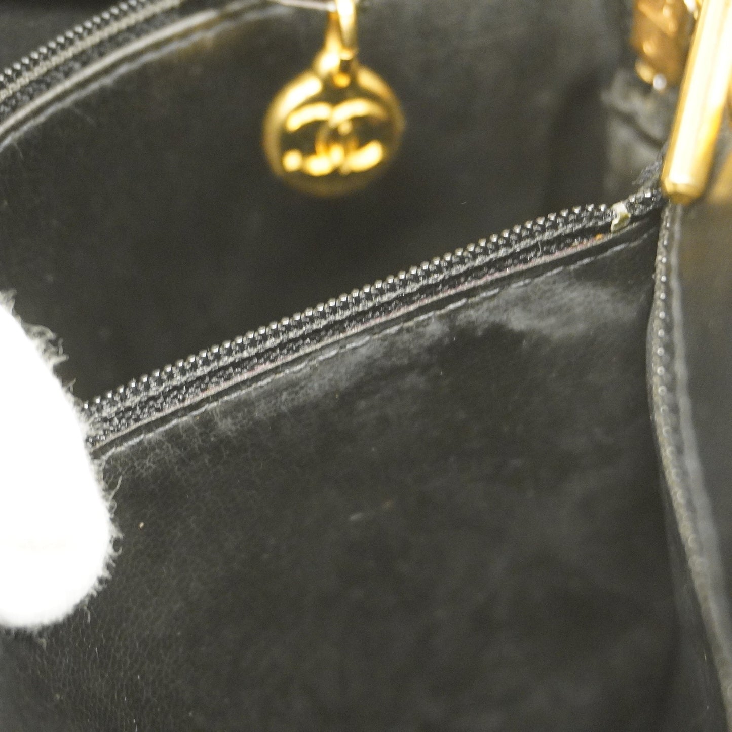 CHANEL  Matelasse Chain Shoulder With Fringes Leather Shoulder Bag Black