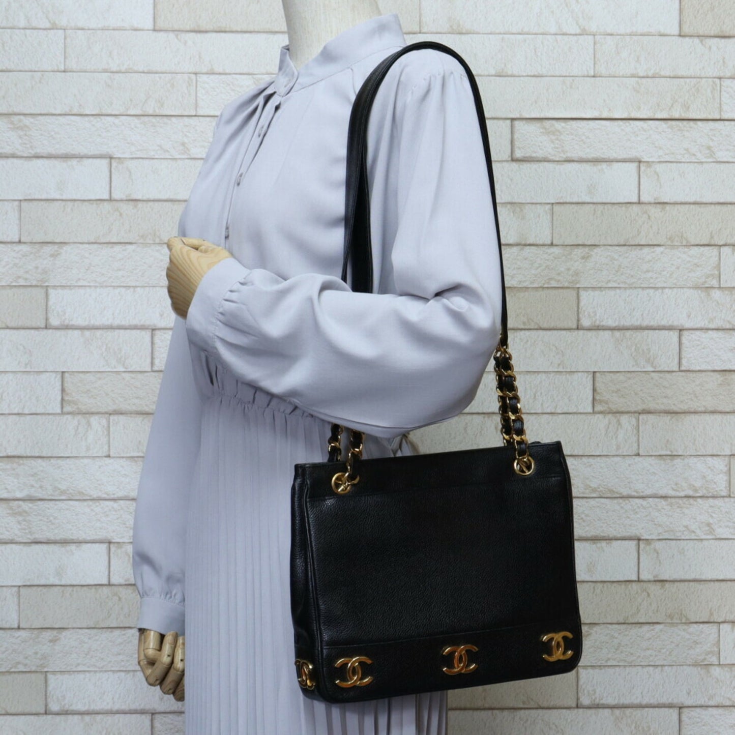 Luxury Chanel Chain Triple Coco Shoulder Bag Caviar Skin Black Women's