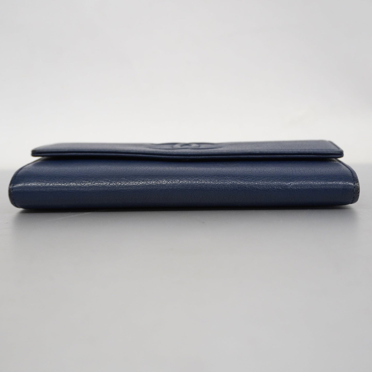 Luxury Chanel  Bi-fold Long Wallet Gold Hardware Navy