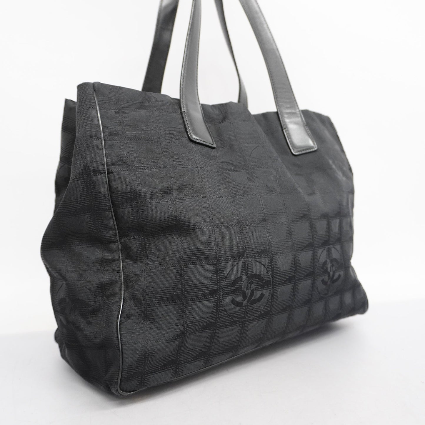 Luxury Chanel  New Travel Line Tote Bag Women's Nylon Canvas Tote Bag Black