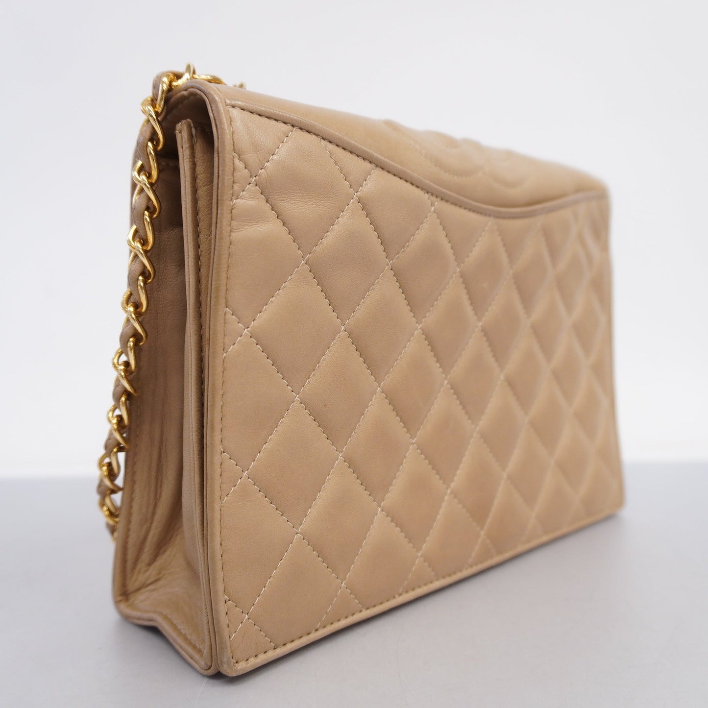 CHANELAuth  Matelasse Chain Shoulder Lambskin Women's Leather Shoulder Bag Beige