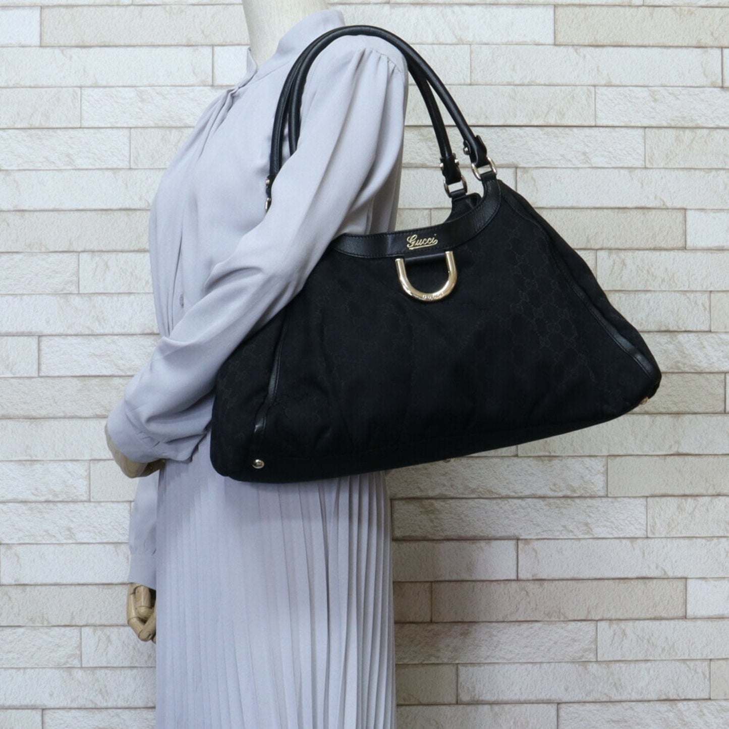 Luxury Gucci Trending 2025 Abbey GG Campus Shoulder Bag Canvas Black Women's