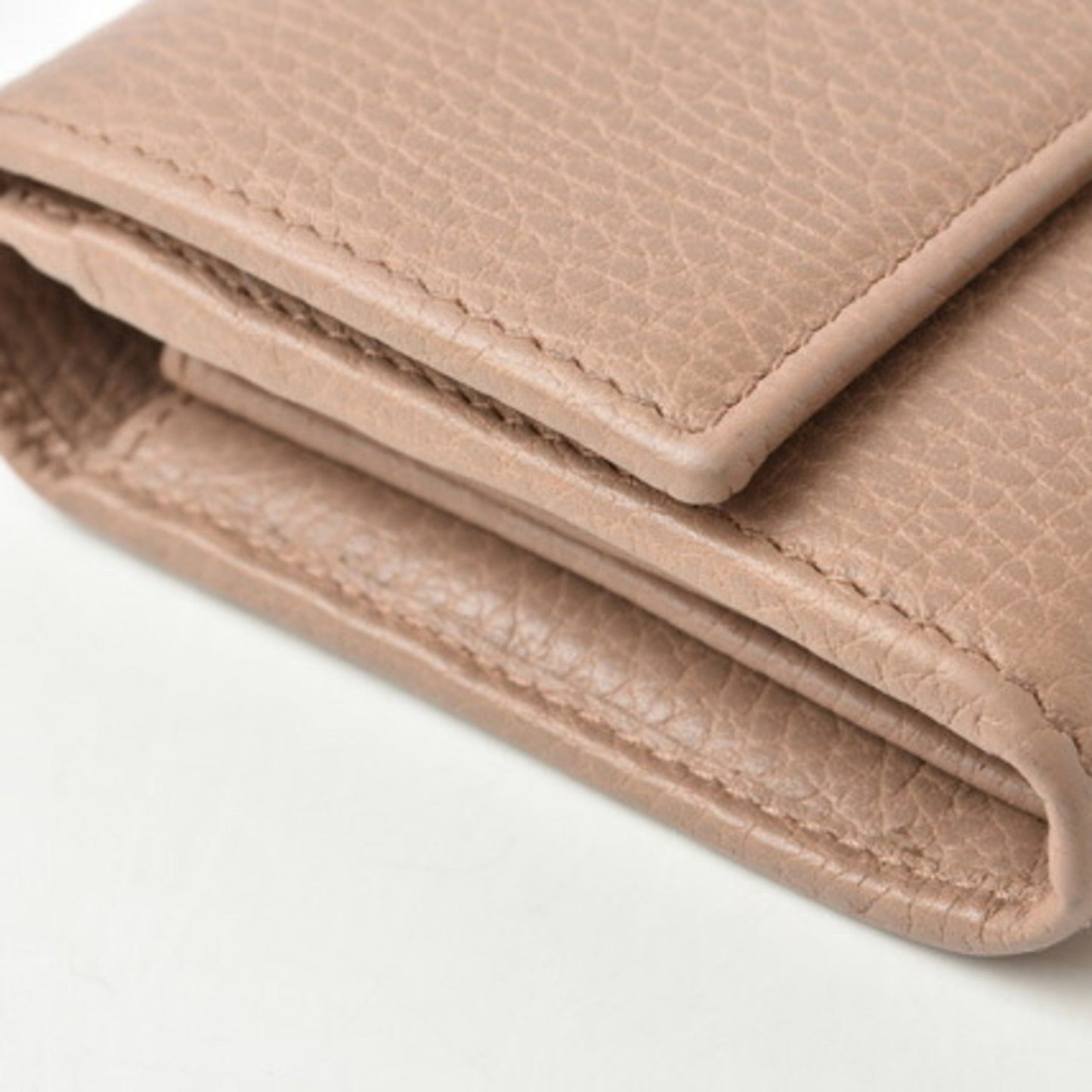 Luxury Gucci wallet Luxury Gucci long / 456116CAO0G5729 Petit Marmont Continental Beige Gold