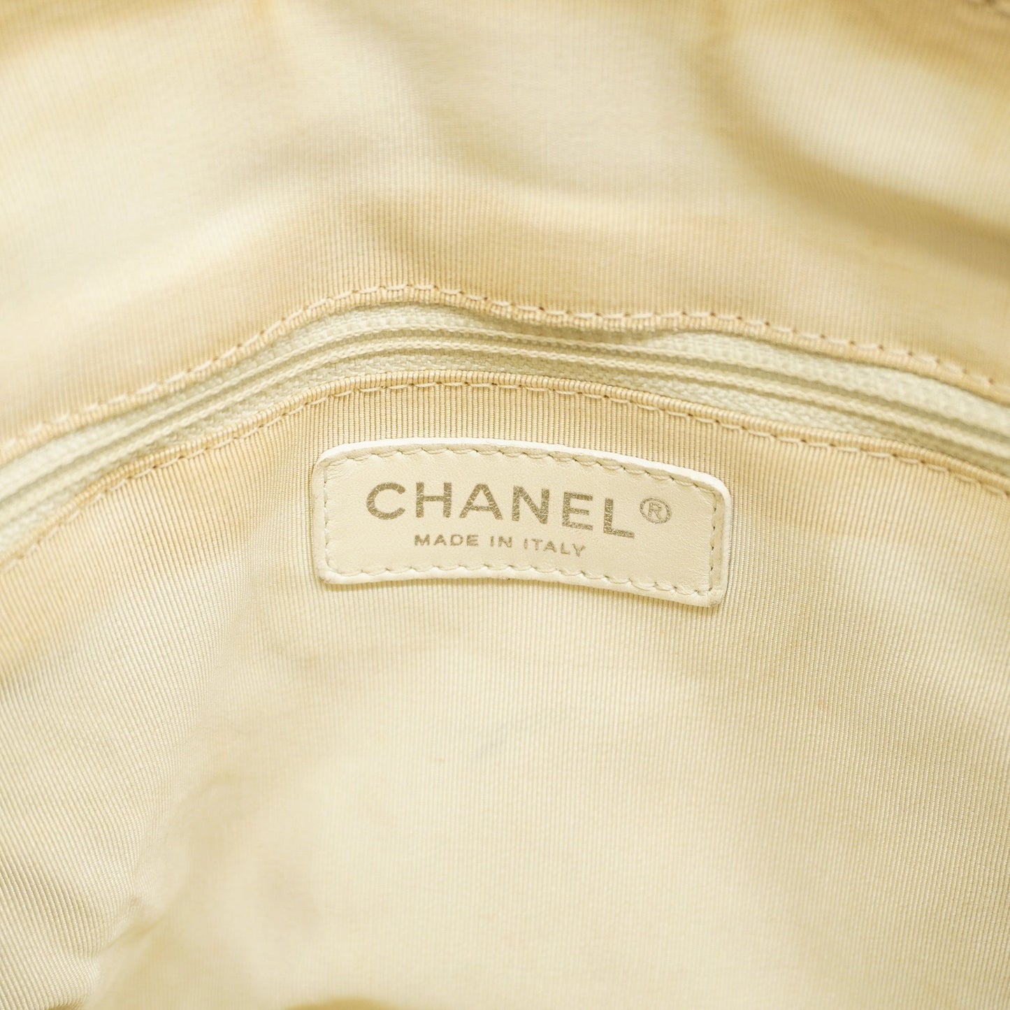 CHANEL  V Stitch Women's Leather Handbag White