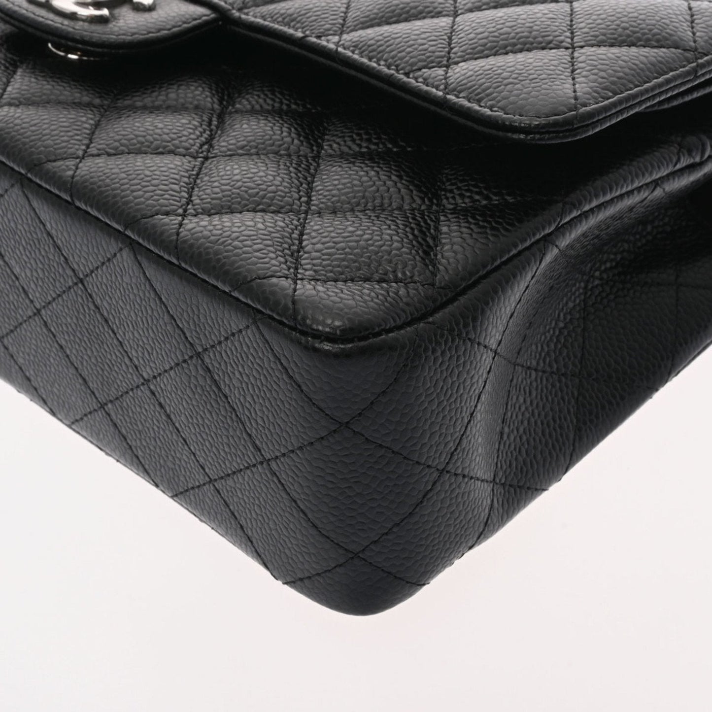 CHANEL matelasse W flap chain shoulder 25cm black A01112 ladies caviar skin bag