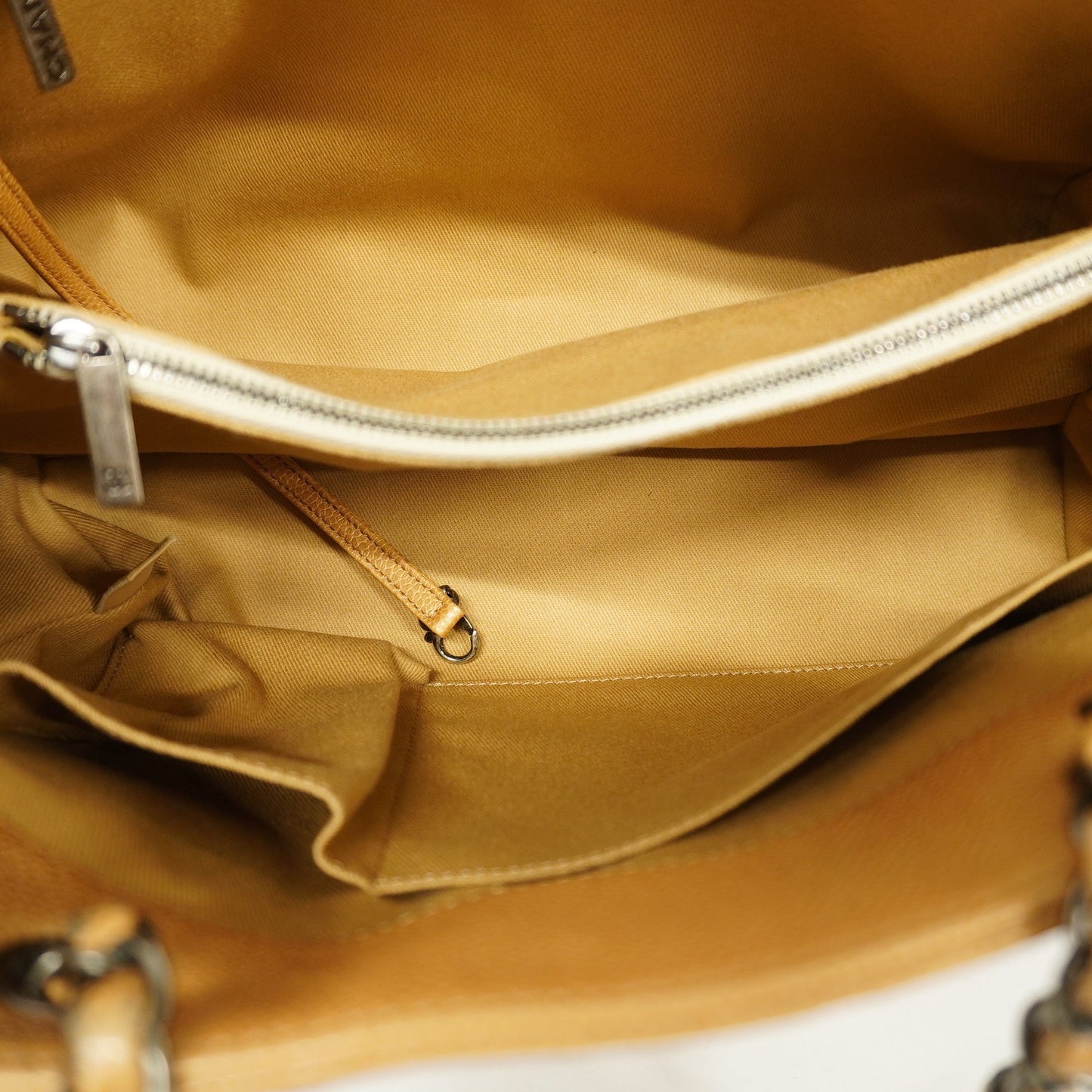 CHANEL[3ca0362]   tote bag chain shoulder caviar skin beige