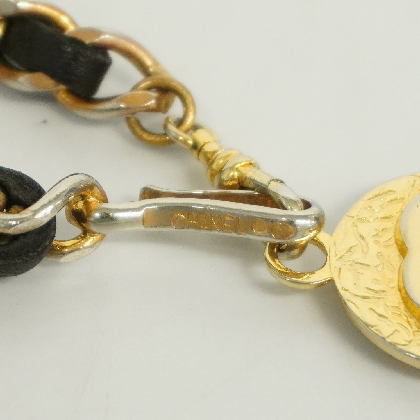 CHANEL[3cc2400] Auth  belt chain belt lambskin black gold metal