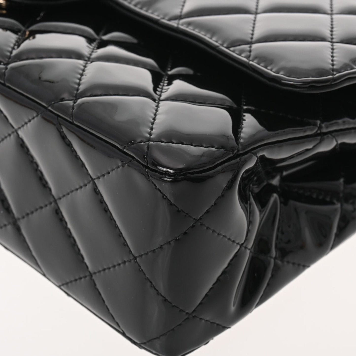 CHANEL matelasse W flap chain shoulder 25 black champagne ladies patent leather bag
