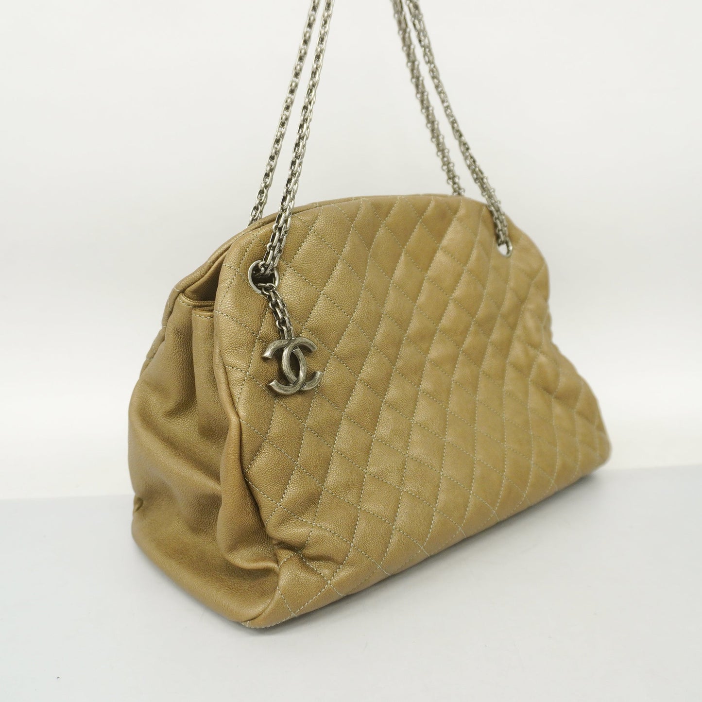 Luxury Chanel  Matelasse Chain Shoulder Women's Leather Shoulder Bag Khaki