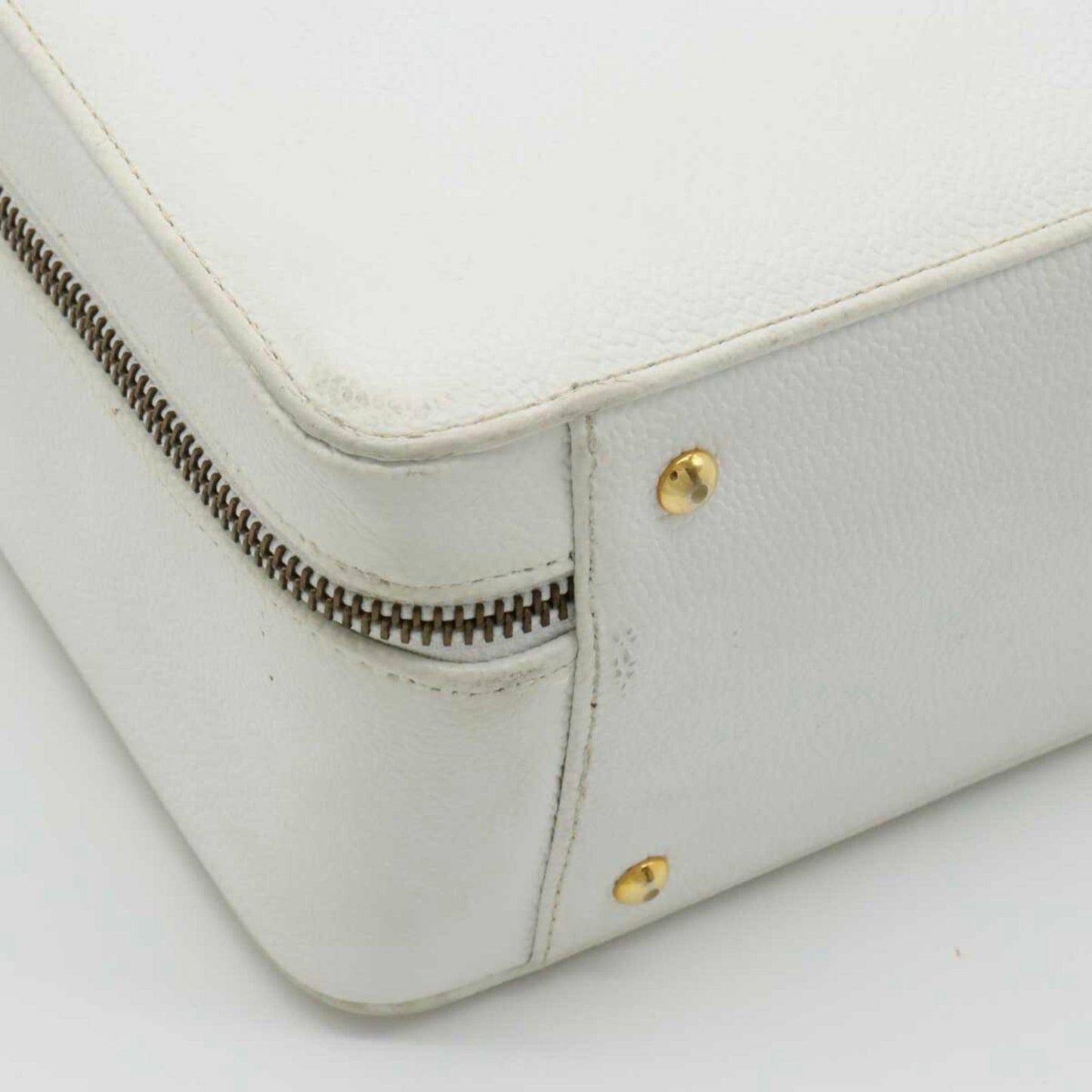 Luxury Chanel Cocomark Handbag Vanity Bag Shoulder Caviar Skin Leather White A11265
