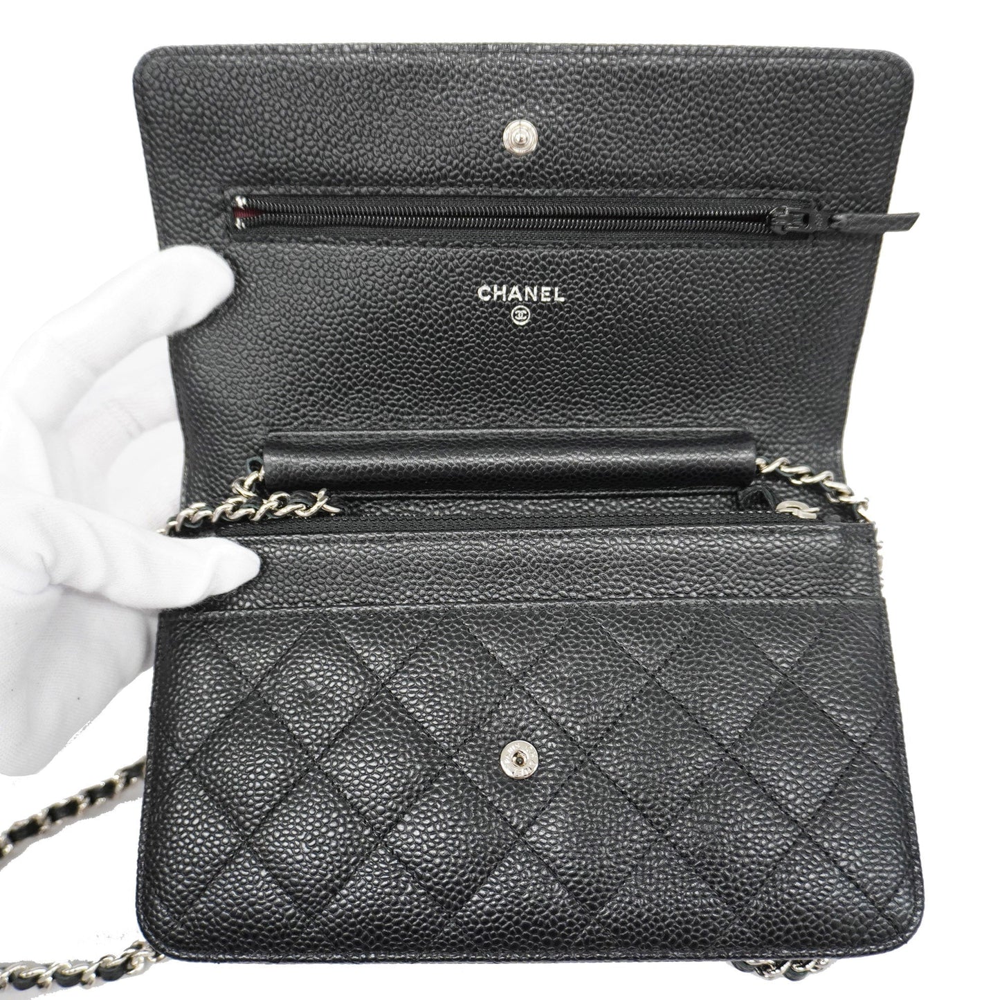 Luxury Chanel  Matelasse Silver Hardware Caviar Leather Chain/Shoulder Wallet Black