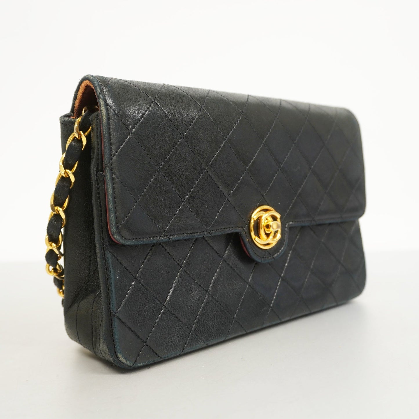CHANELAuth  Matelasse Chain Shoulder Lambskin Women's Leather Shoulder Bag Black