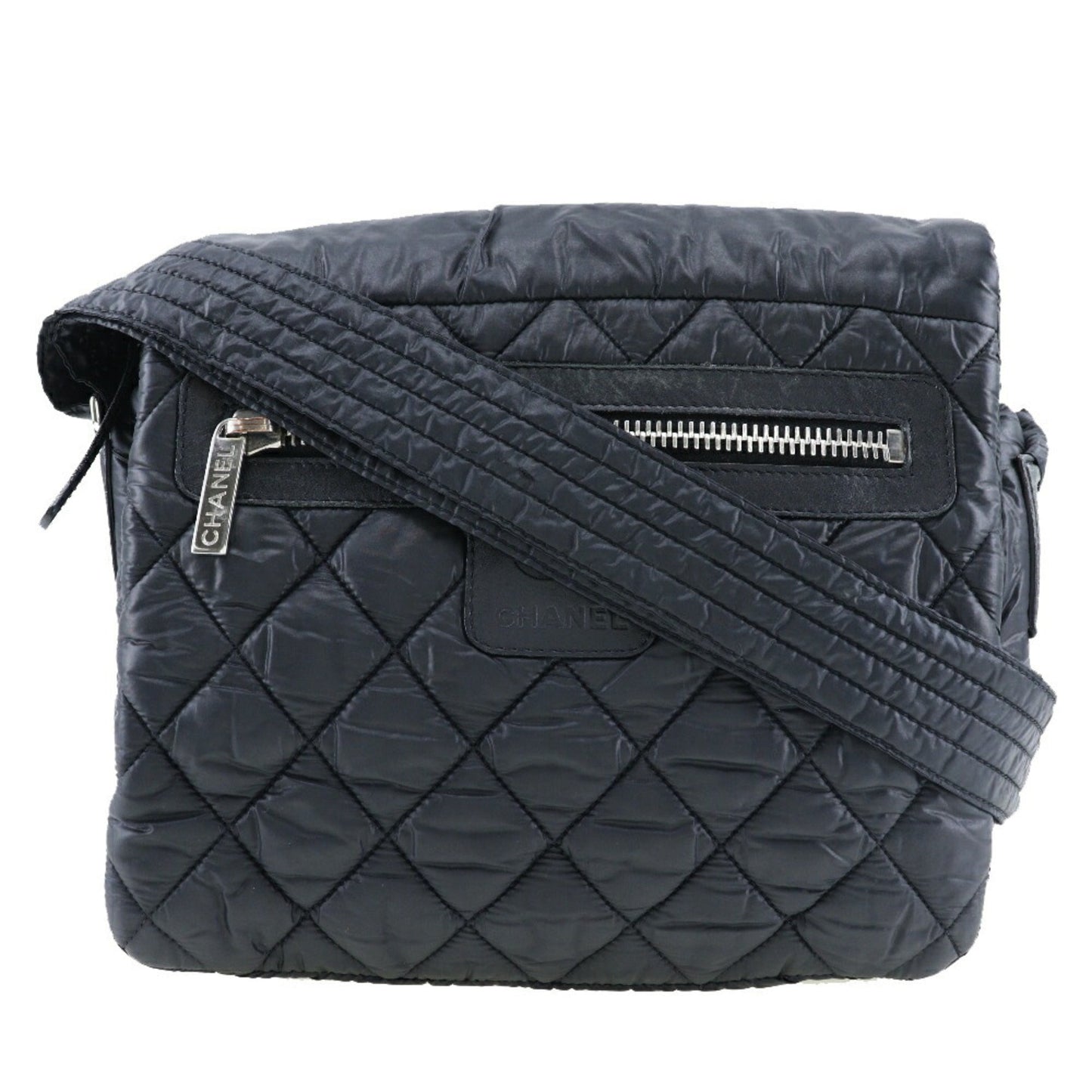 Luxury Chanel Chocolate Bar Shoulder Bag Cococoon Nylon x Leather Made in France Black Crossbody Zipper bar Ladies