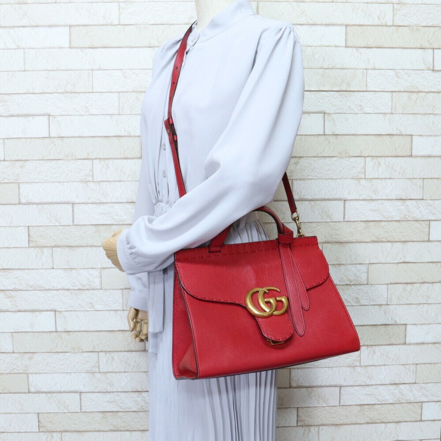 Luxury Gucci GG Marmont handbag leather ladies