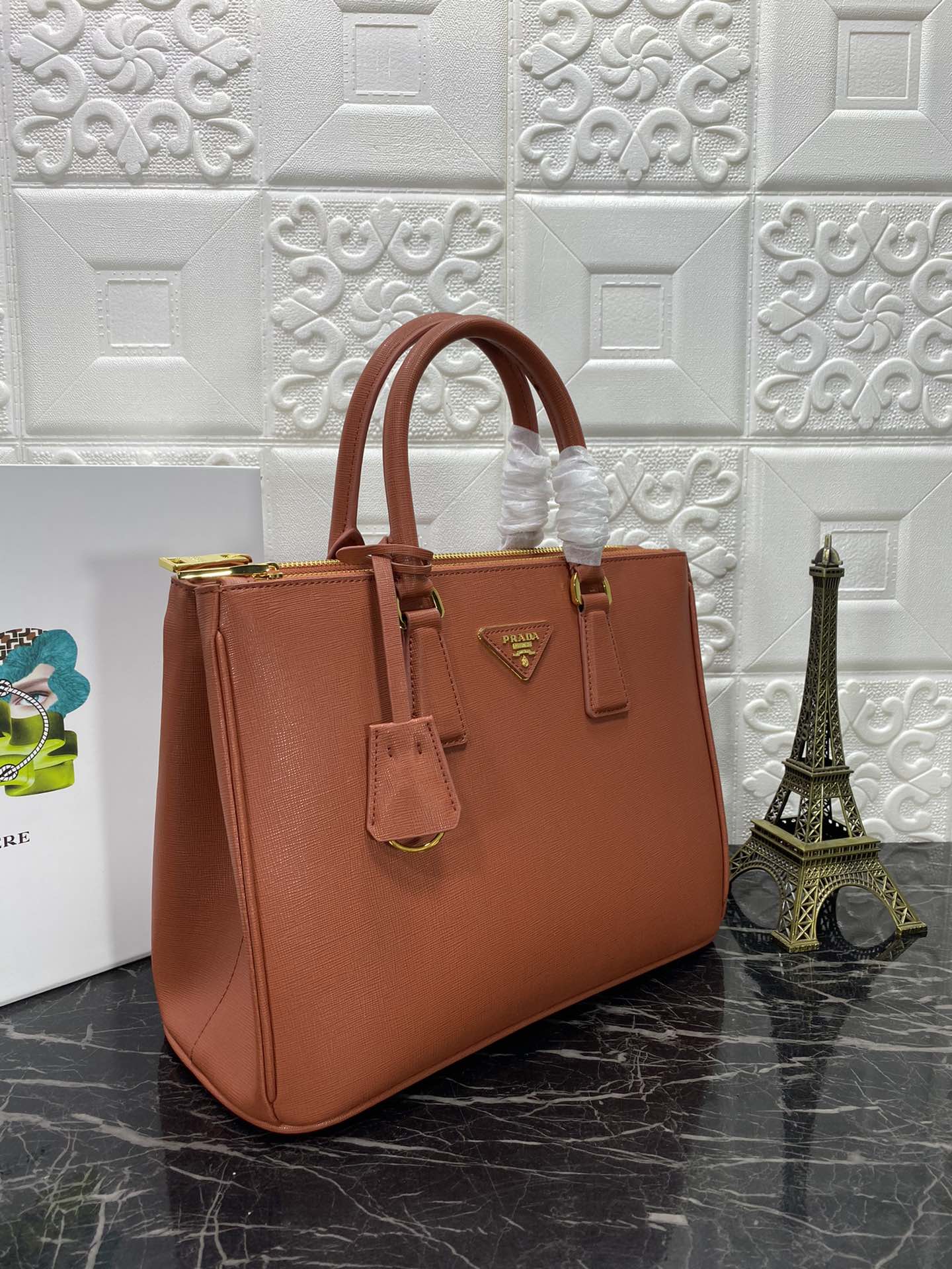 Luxury PradaGALLERIA 32 BAG IN BRONZE ORANGE SAFFIANO LEATHER