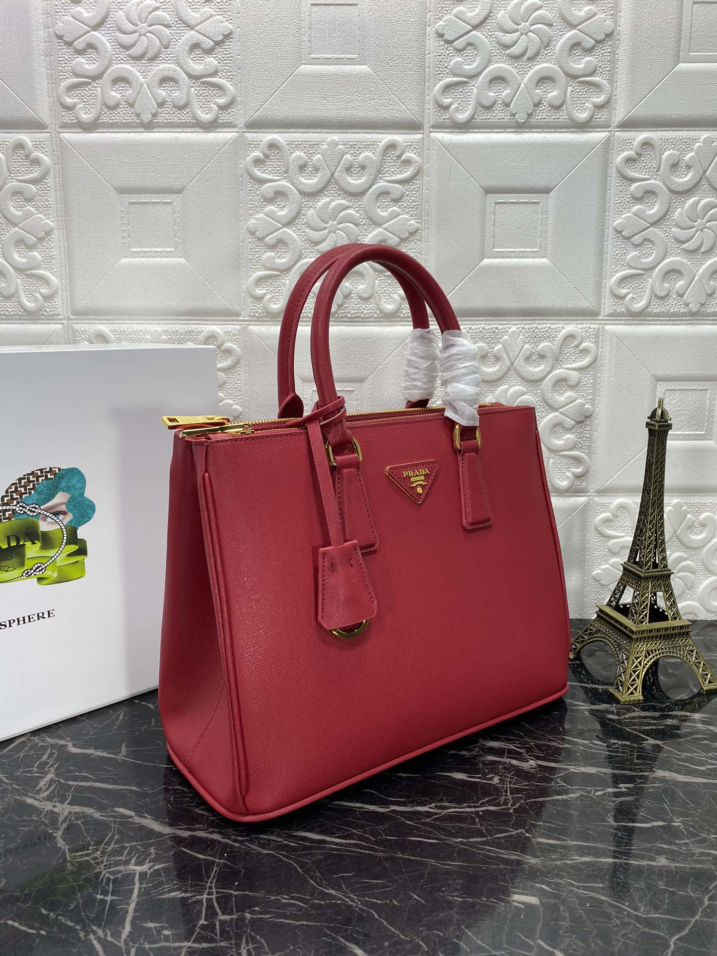Luxury PradaGALLERIA 32 BAG IN CHERRY RED SAFFIANO LEATHER