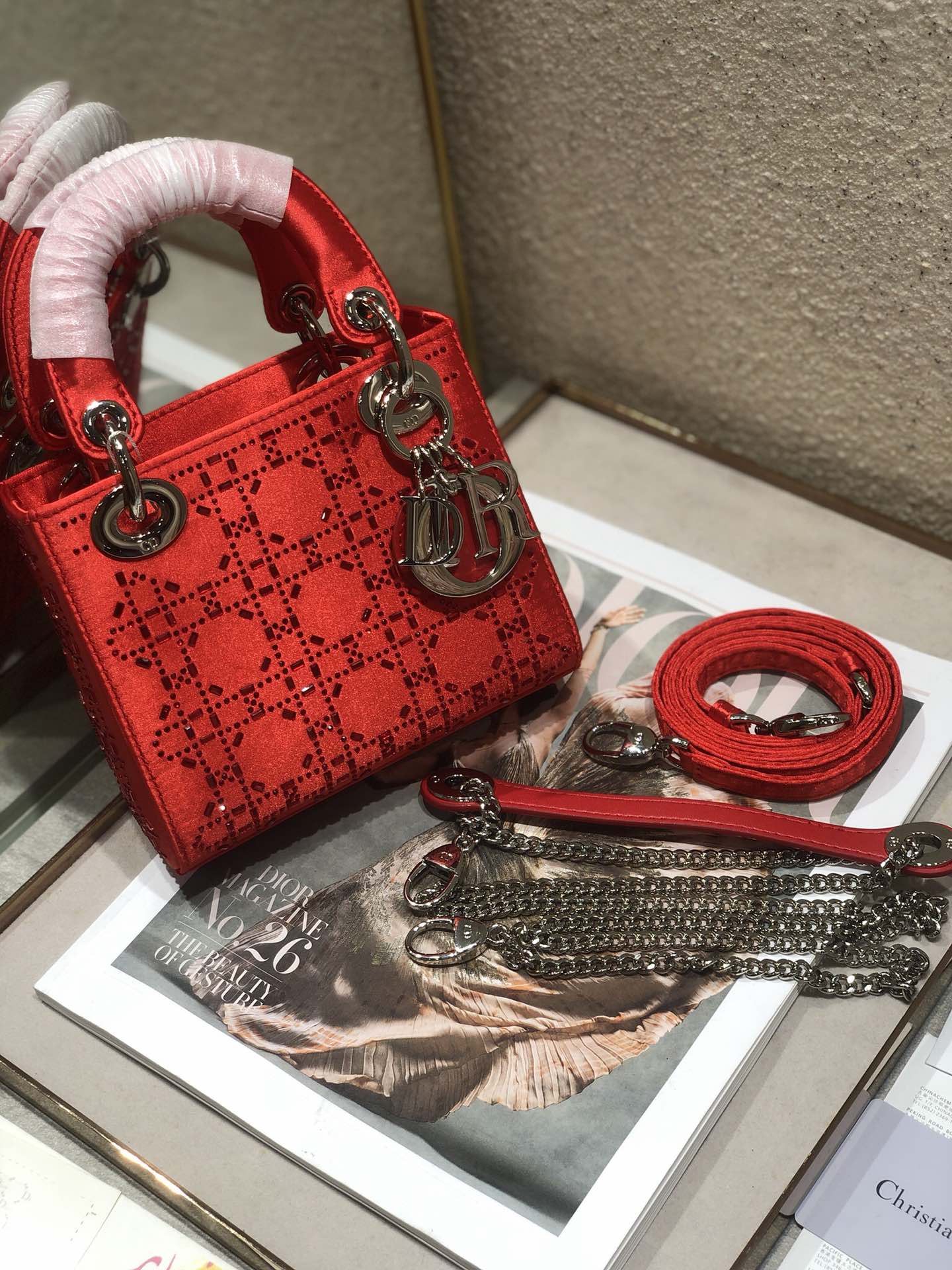 Luxury DiorLADY 24 HANDBAG EMBOSSED DIAMOND IN CHERRY RED CALFSKIN