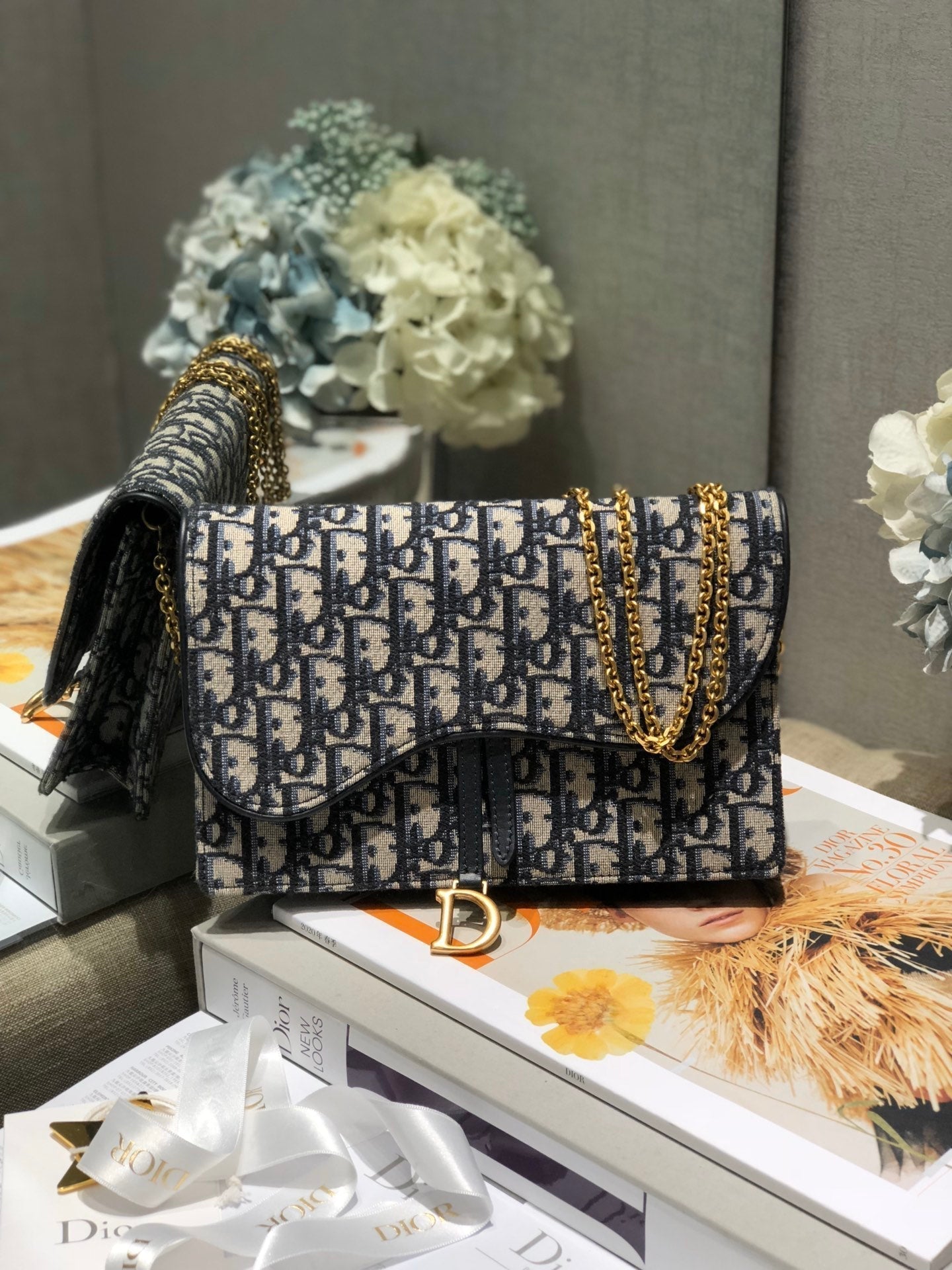 Luxury DiorSaddle Pouch With Chain Blue Obique Embroidery