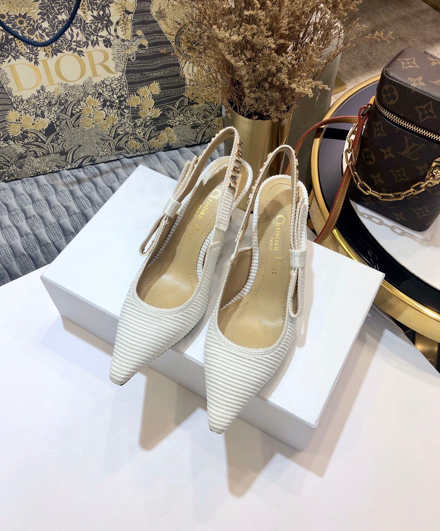 Luxury DiorJA Luxury Diorslingback pumps 65 all white embroidered cotton