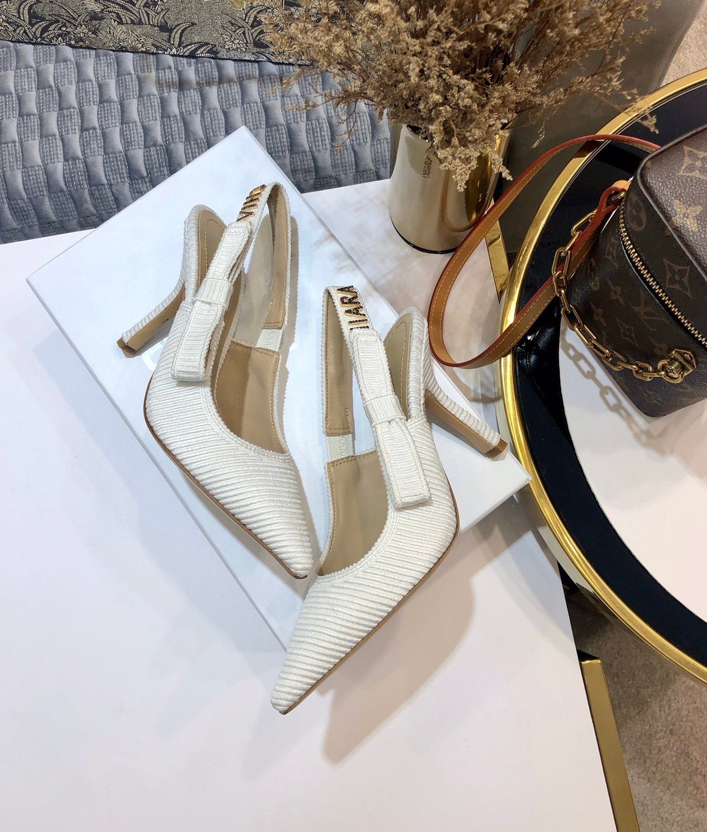 Luxury DiorJA Luxury Diorslingback pumps 95 all white embroidered cotton