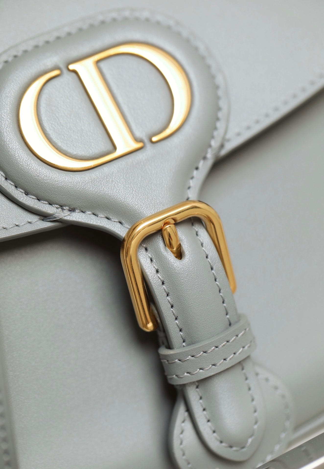 Luxury DiorMEDIUM BOBBY 22CM DARK GREY CALFSKIN GOLD HARDWARE