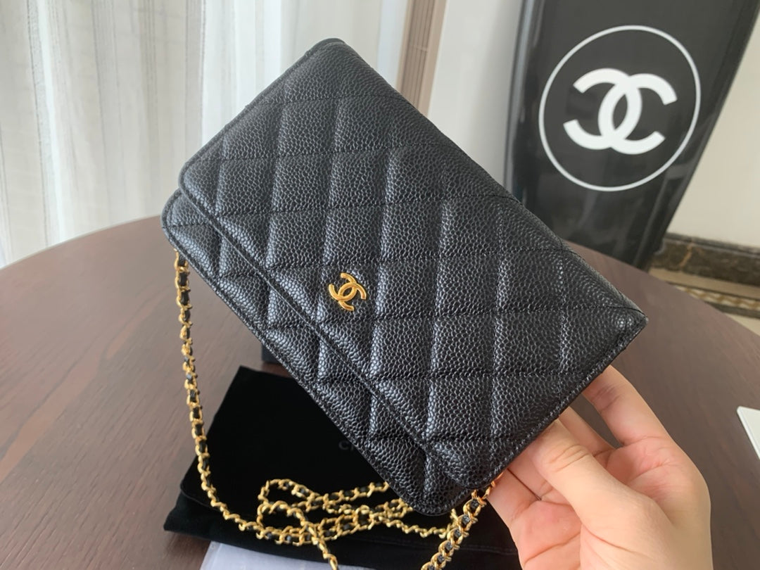 Luxury Chanel WOC 19CM BLACK CAVIAR GOLD HARDWARE