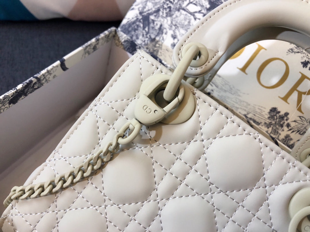 Luxury DiorMINI LADY 17 BAG IN WHITE CALFSKIN