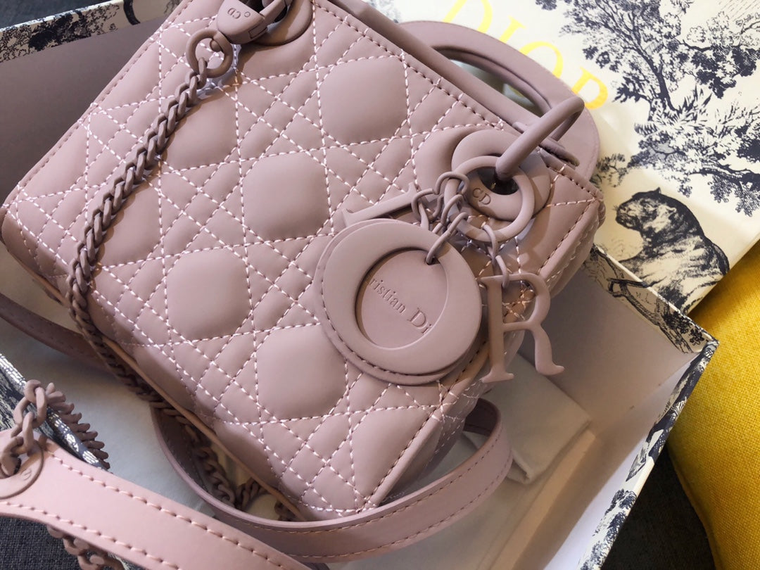 Luxury DiorMINI LADY 17 BAG IN LIGHT PINK CALFSKIN