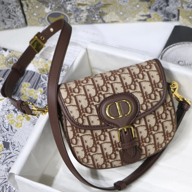 Luxury DiorMEDIUM BOBBY 22CM CHOCOLATE OBLIQUE CANVAS GOLD HARDWARE