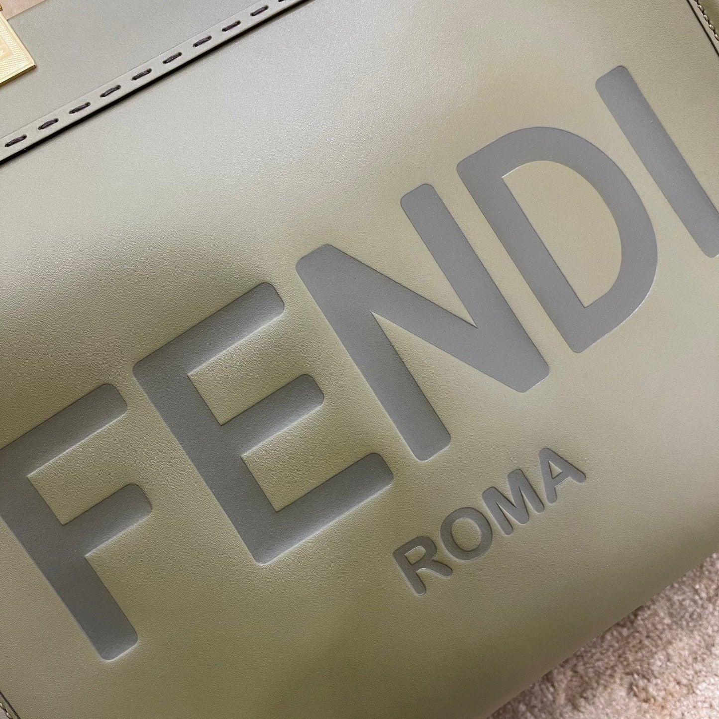 Luxury FendiSHINE LARGE 35 TOTE IN OLIVE GREEN CALFSKIN