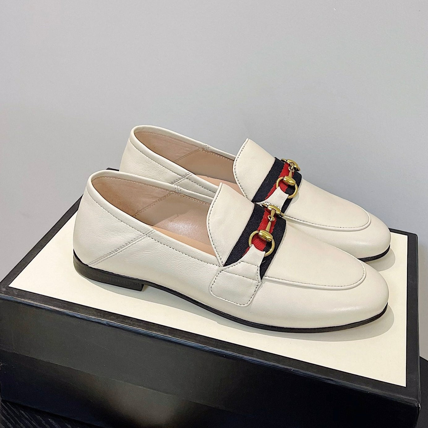 Luxury Gucci gg loafer cream calfskin black red canvas