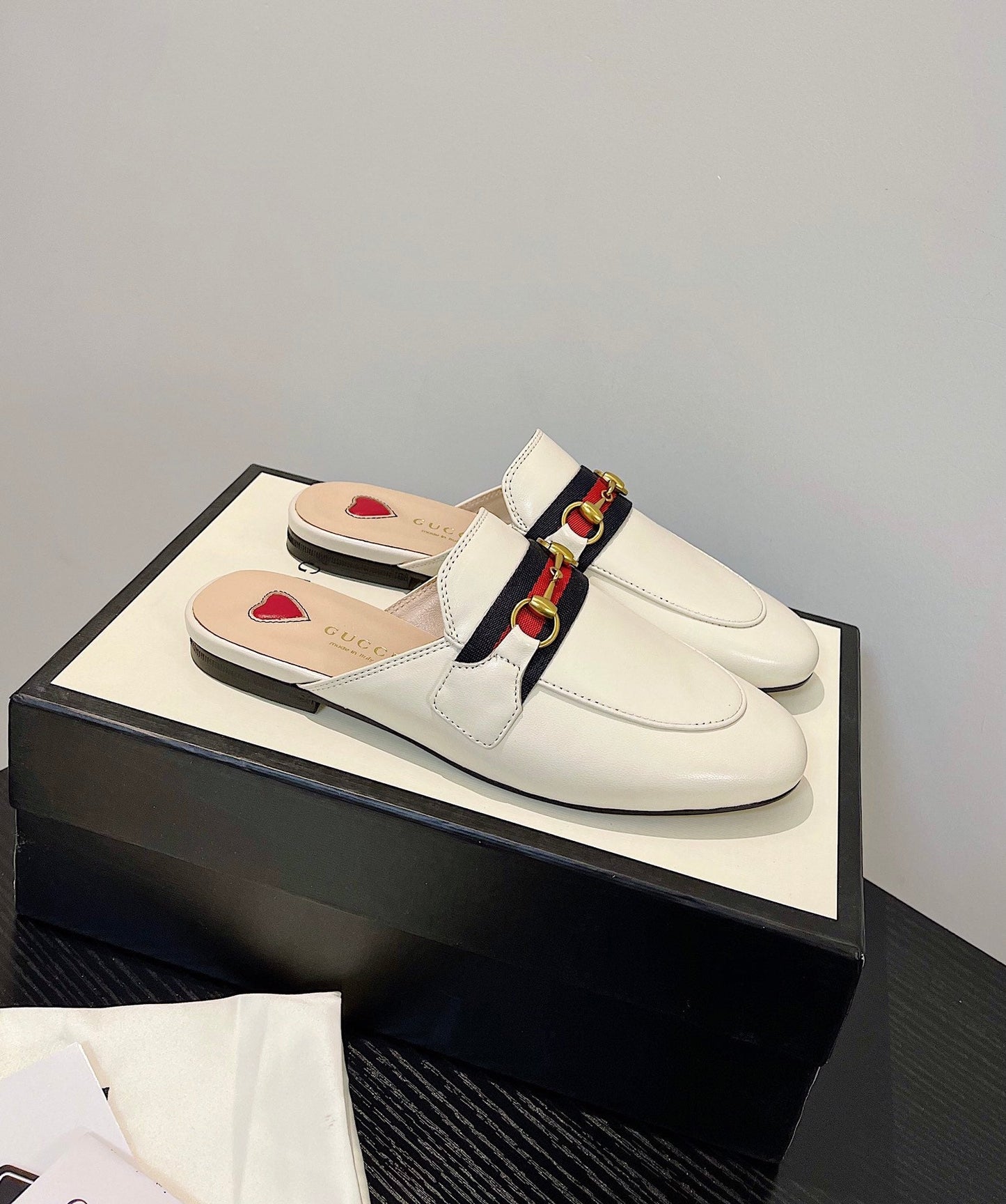 Luxury Gucci gg loafer cream calfskin black red canvas