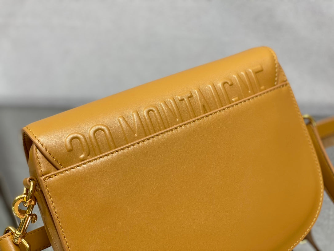 Luxury DiorMEDIUM BOBBY 22CM BROWN CALFSKIN GOLD HARDWARE