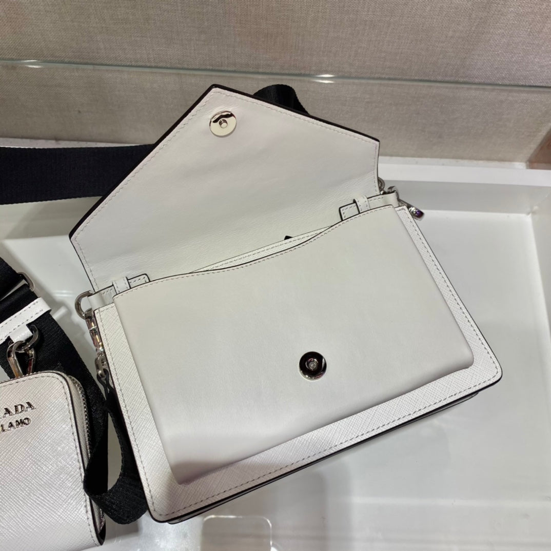 Luxury PradaENVELOPE FLAP BAG 20 IN WHITE SAFFIANO LEATHER