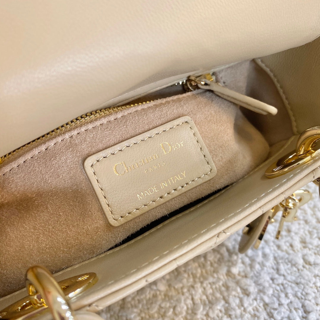 Luxury Diormini lady 17 mellow yellow lambskin