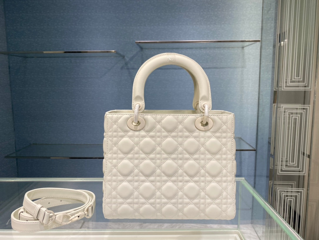 Luxury Diormedium lady 24 matte white calfskin matte white hardware