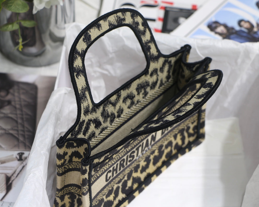Luxury Diormini book tote 23cm leopard embroidery canvas