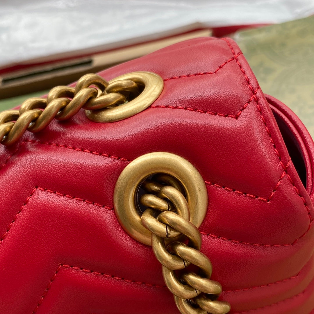 Luxury Gucci gg marmont 26cm red calfskin gold hardware