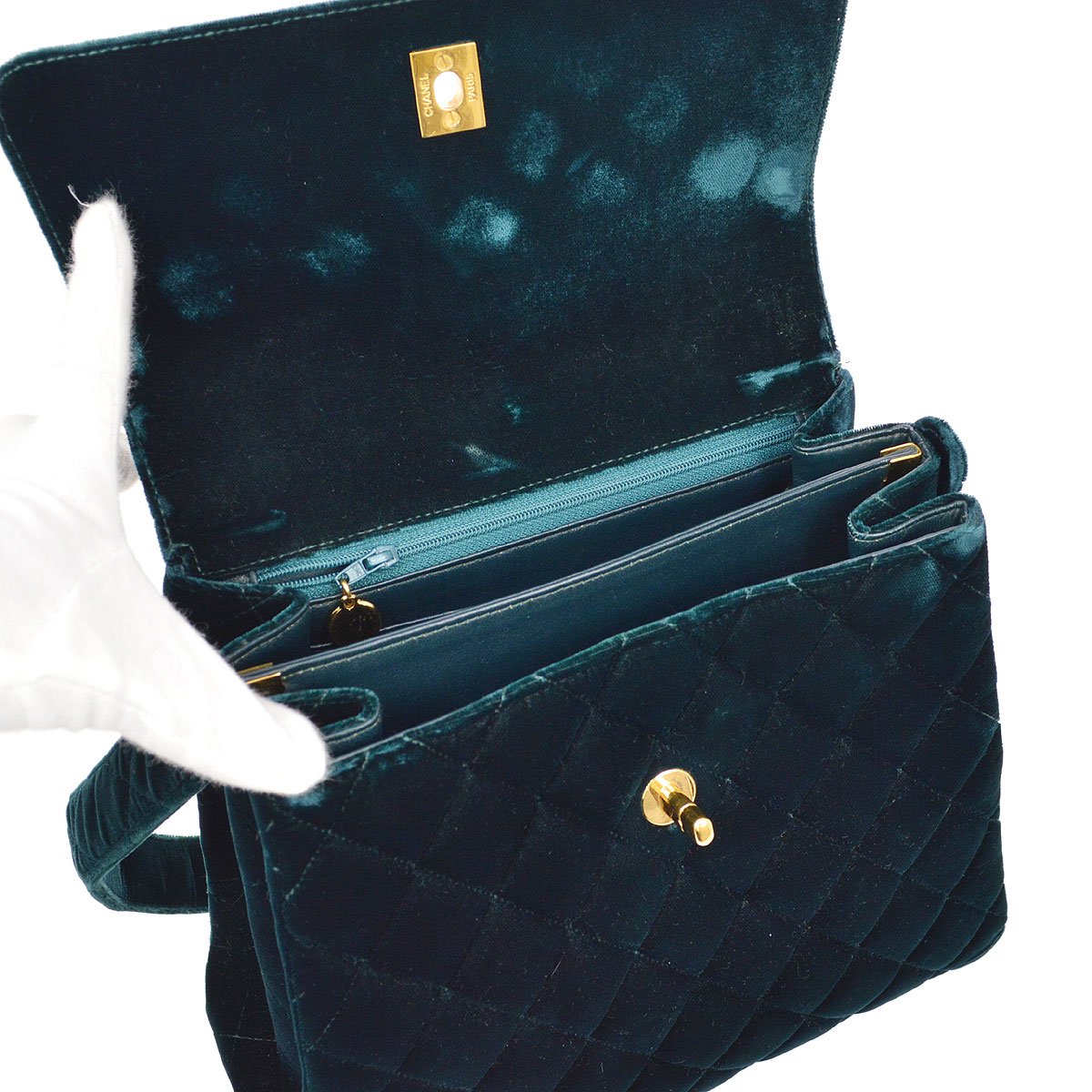 CHANEL 1997-1999 Green Velvet Flap Shoulder Bag 61608