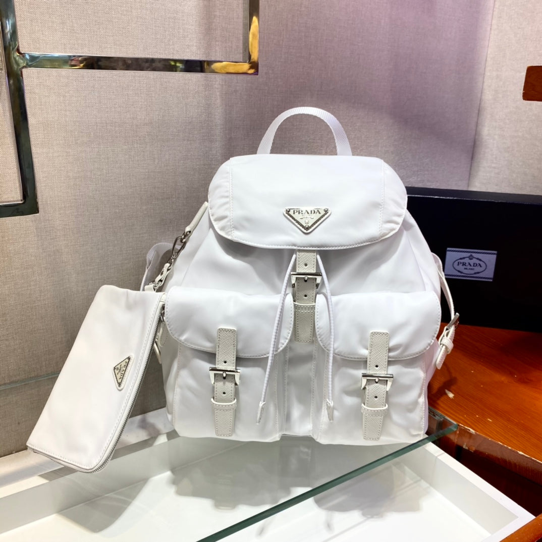 Luxury PradaBACKPACK 32 IN WHITE PARACHUTE FABRIC