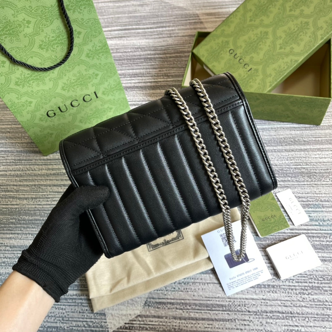 Luxury Gucci GG MARMONT MINI 20 SHOULDER BAG IN BLACK CALFSKIN