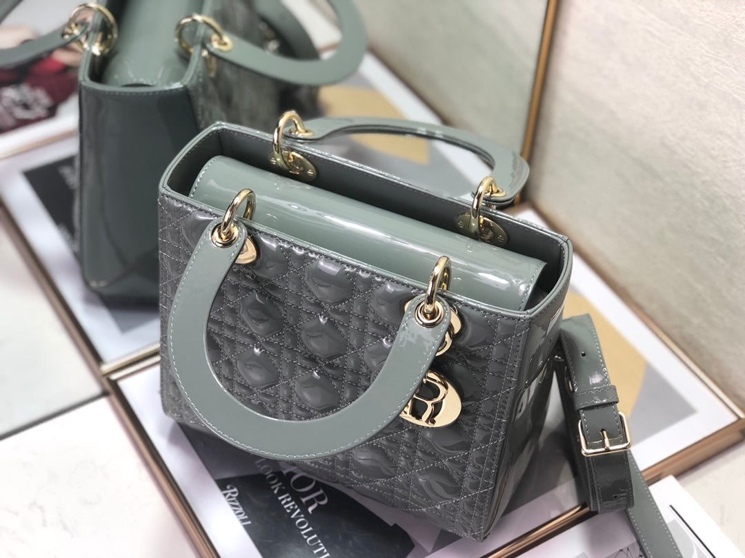Luxury Diormedium lady 24 grey patent calfskin