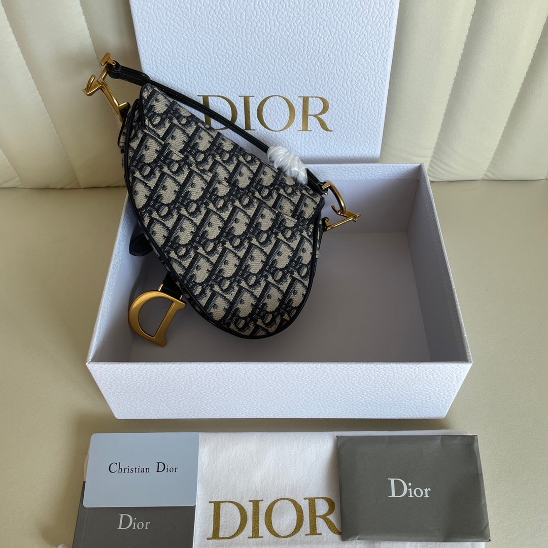 Luxury DiorSaddle Bag Strap With Strap 19cm Blue Obique Embroidery
