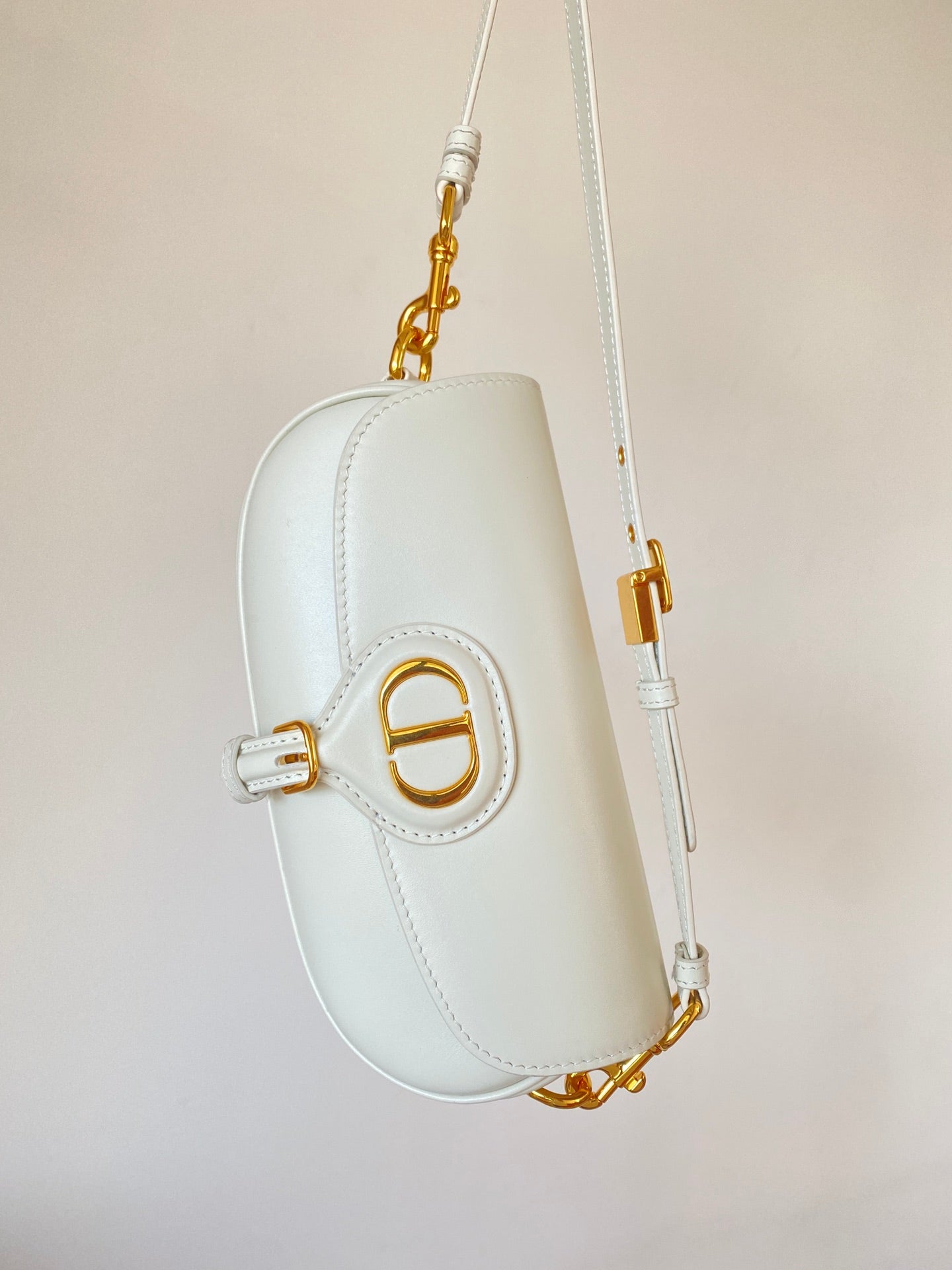 Luxury DiorBOBBY EAST-WEST 22 BAG IN WHITE CALFSKIN