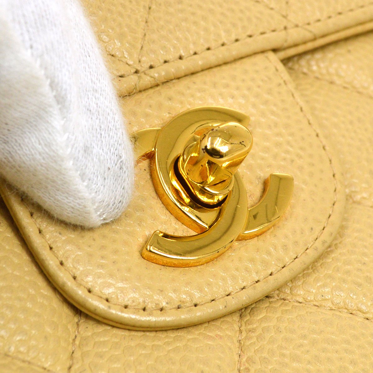 CHANEL 1996-1997 Classic Flap Handbag 50093