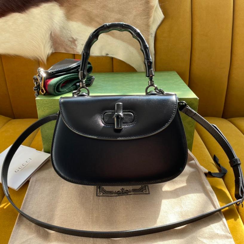 Luxury Gucci BAMBOO TOP HANDLE BAG 21 IN BLACK CALFSKIN