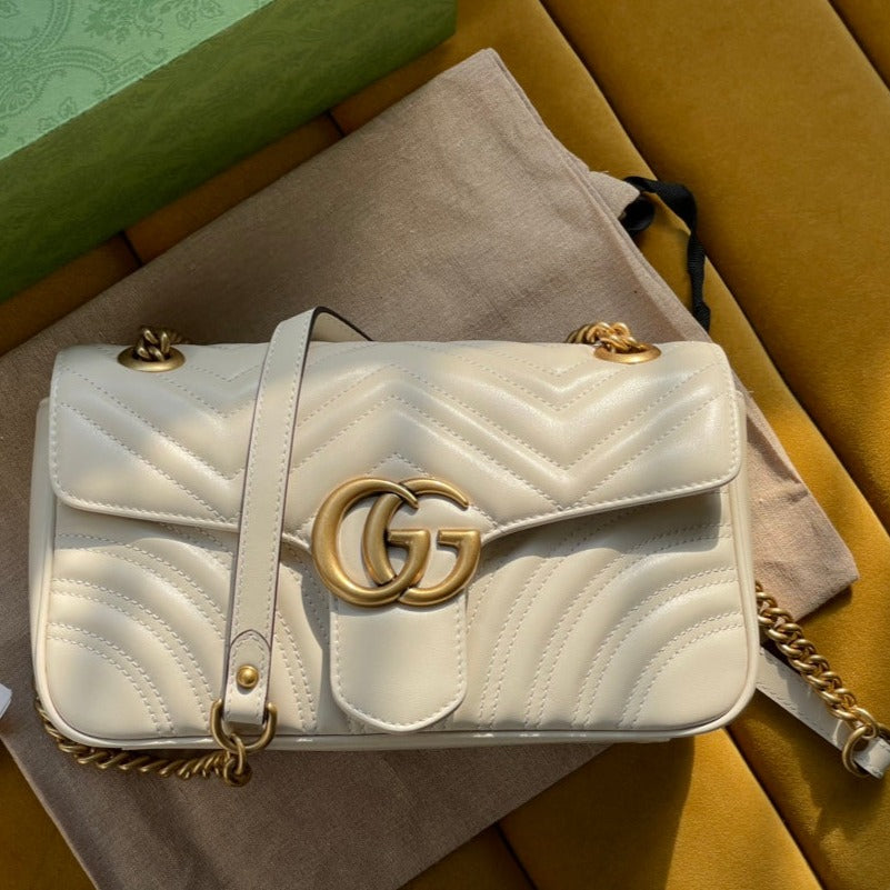 Luxury Gucci GG MARMONT MATELASSÉ LARGE 26 BAG WHITE CALFSKIN